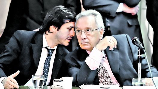 EN FAMILIA. MARIANO RECALDE, TITULAR DE AEROLNEAS, Y HCTOR RECALDE, DIPUTADO Y ABOGADO DE MOYANO.