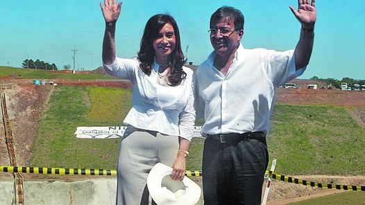 Cristina Kirchner en 2007 con el ex mandatario Nicanor Duarte.